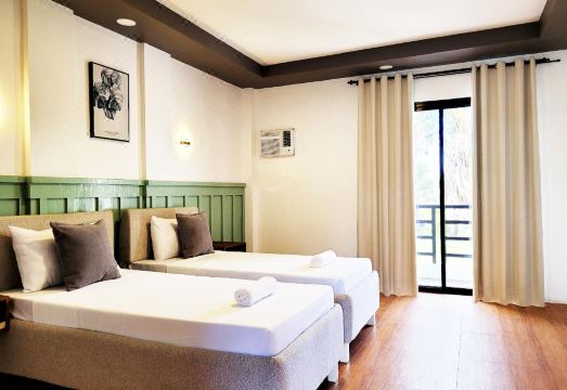 카사로얄 호텔, 코코텔 제공