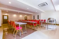 Grande Inn Trichy Hotels in Tiruchirappalli