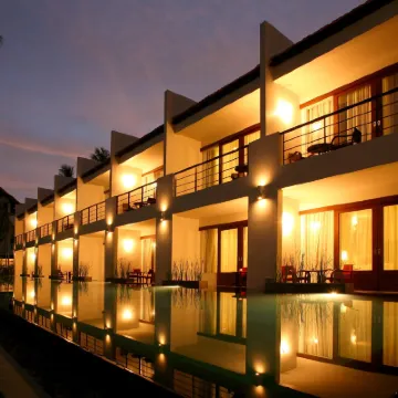 Tea Tree Boutique Resort Hotels near Ra Wai Beach