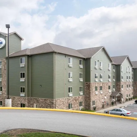 Suburban Studios Triadelphia - Wheeling at the Highlands