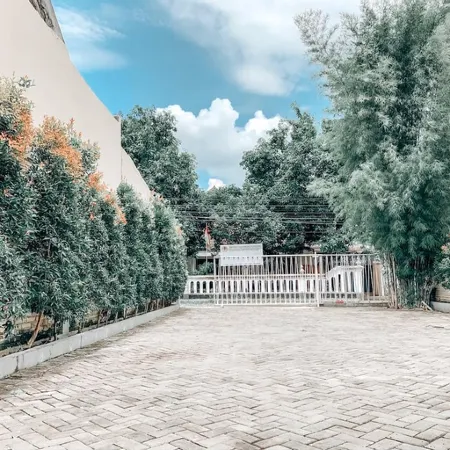 Monggo Nginep @Kotagede 5 Rooms with Tropical Pool