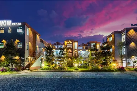 Gyeongju Wow House (Pool Villa)