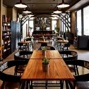 白沙羅柏蘭嶺曼哈頓商務酒店 鄰近Menara KEN TTDI的酒店