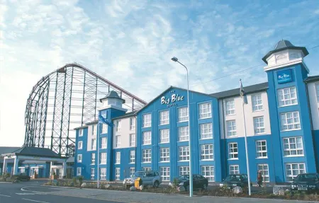 The Big Blue Hotel - Blackpool Pleasure Beach