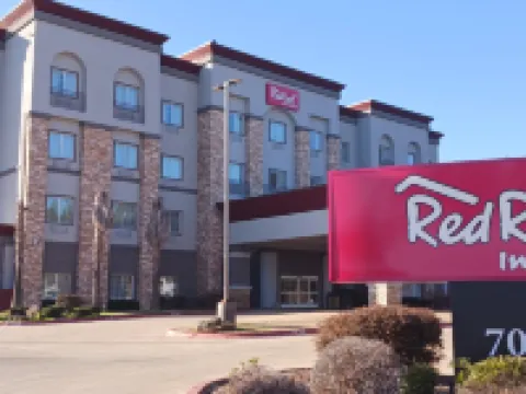 Red Roof Inn & Suites Longview Hotels in Longview