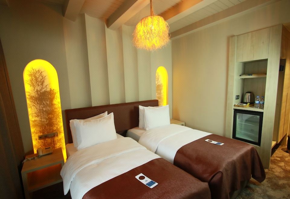 Snowdora Hotel - Housity