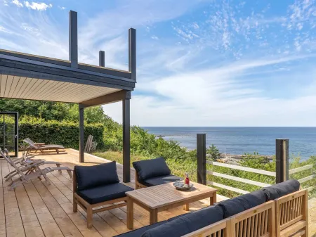 "Thormoth" - 200m from the Sea