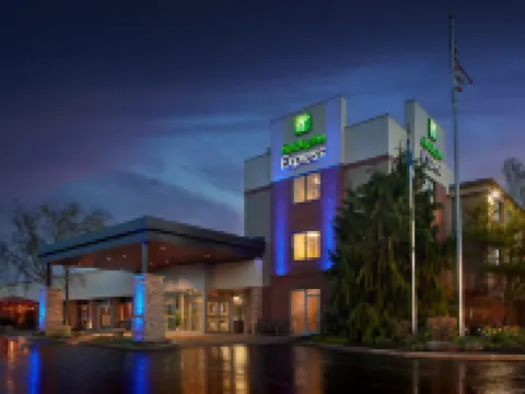 Holiday Inn Express AKRON NW - FAIRLAWN by IHG サミットのホテル