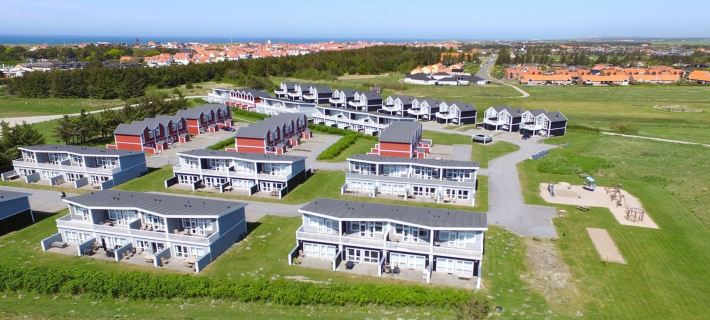 "Thyra" - 700m from the Sea Hotels in Lokken