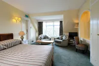 The French Horn Hotels in Twyford