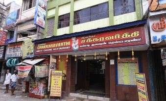 OYO 16691 Hotel Chakkaravarthi