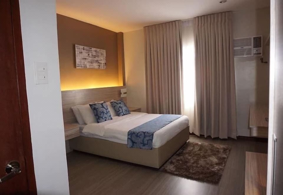 Palau Hotel - Housity