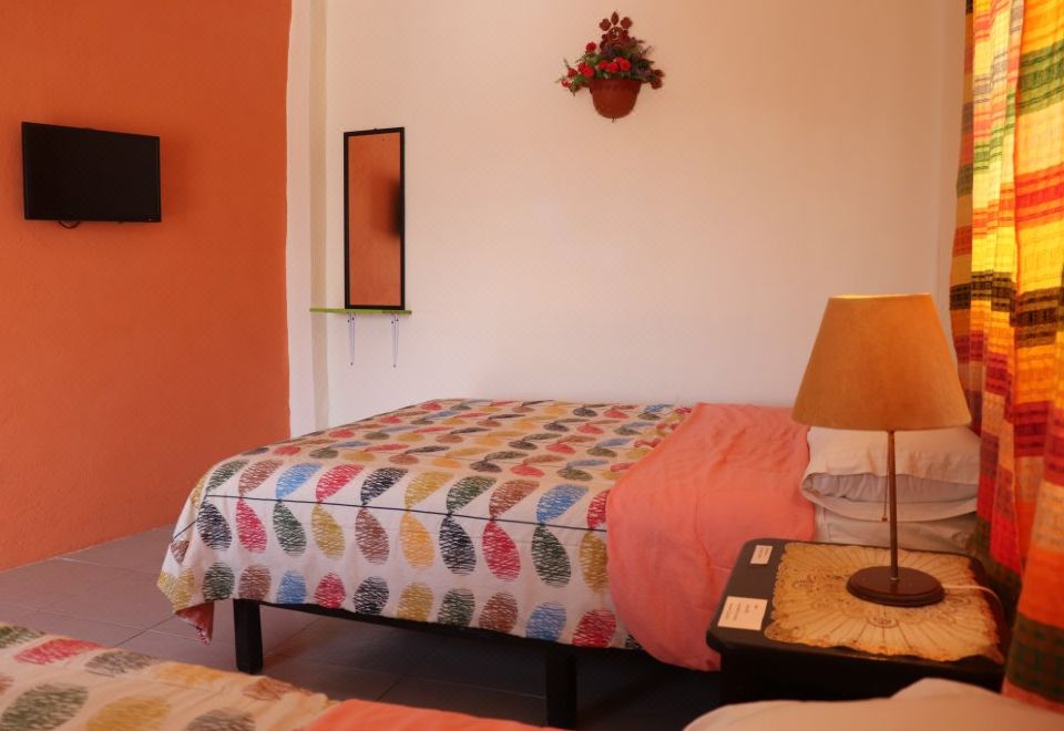 Casa Frida Hotel y Spa by Rotamundos - Housity