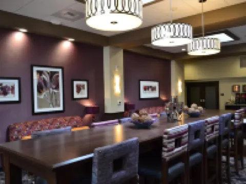 Hampton Inn Seattle/Everett Downtown Hotels in Everett