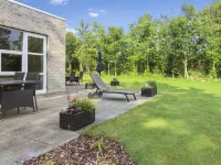 "Jarven" - 500m to the Fjord Hotels in Hojslev