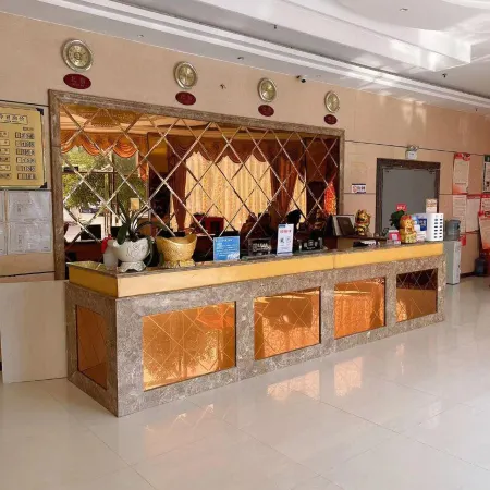 Yuqing Shenglong Hotel