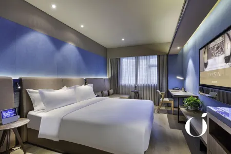 Orange Hotel (Qingdao May 4th Square)