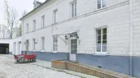 Chateau de Gezaincourt Hotels in Gézaincourt