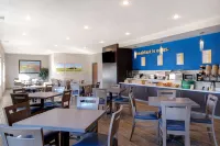 Days Inn & Suites by Wyndham Yorkton - breakfast