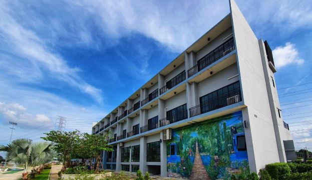 Esc Park Hotel Hotels in Khlong Luang