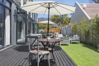 2 on Lismore Guesthouse Hotels in Lakeside