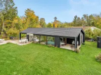 "Aino" - 1km from the Sea 할스네스 시 호텔