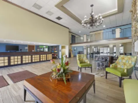 國際高速路貝斯特韋斯特優質酒店 代託納海灘酒店