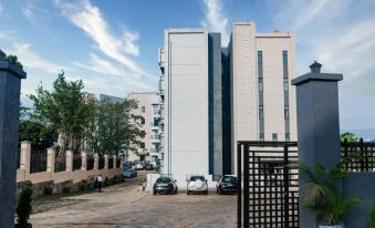 Suitetrails - Elizabeth Golf Apartment