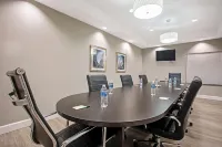 La Quinta Inn & Suites by Wyndham Victoria - South - parking