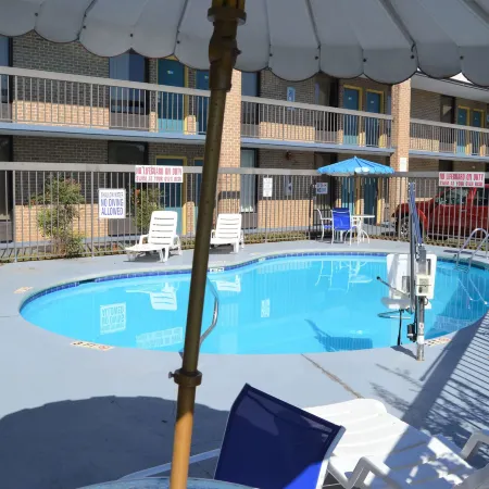 Days Inn by Wyndham Easley/Greenville/Clemson Area