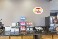 Super 8 by Wyndham Carroll/East - breakfast