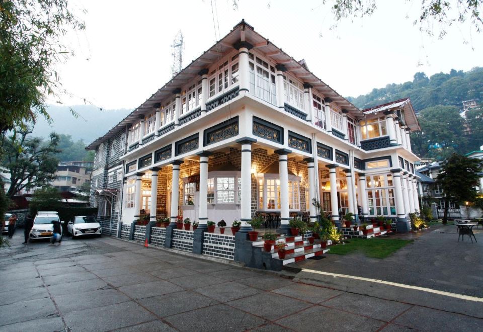 hotel overview picture