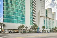 Oceanfront Myrtle Beach Condo w/ Balcony! Hôtels à : Myrtle Beach City Center