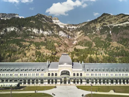 Canfranc Estación, a Royal Hideaway Hotel Hotels in Canfranc-Estación