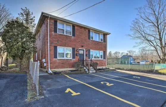 現代密頓鎮度假勝地，距離市中心僅幾分鐘路程！