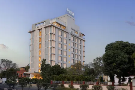 Fairfield by Marriott Jaipur Отели рядом с достопримечательностью «Бапу Базар»