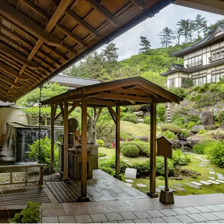 Kameya Hotel