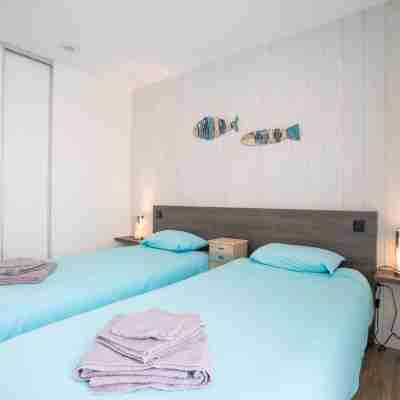 Romane Rooms