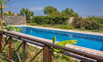 Platanias Beachfront Villa Elsa-90m to Main Square