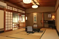 Tsutaya Ryokan - Hot Tub