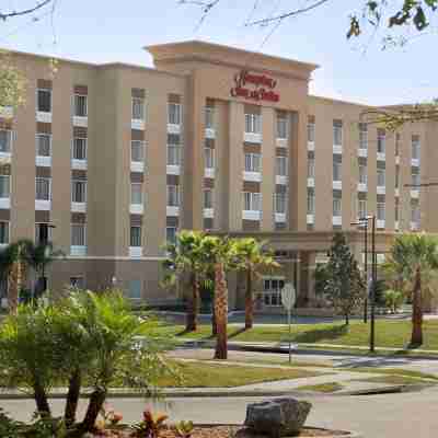 Hampton Inn & Suites DeLand Hotel Exterior