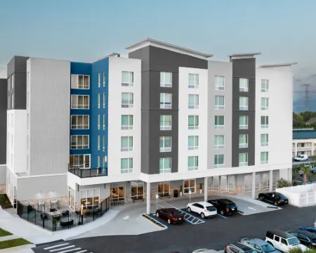 ทาวน์เพลซ สวีทส์ บาย มาริออท แทมปา คลีร์วอเตอร์ โรงแรมในเคลียร์วอเตอร์