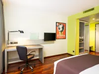 Holiday Inn ZÜRICH - MESSE by IHG Hotels near Seebach