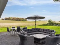 "Rik" - 350m from the Sea Hotels in Sjaellands Odde