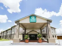 Quality Suites Houston Hobby Airport Hotéis próximos ao Aeroporto William P. Hobby