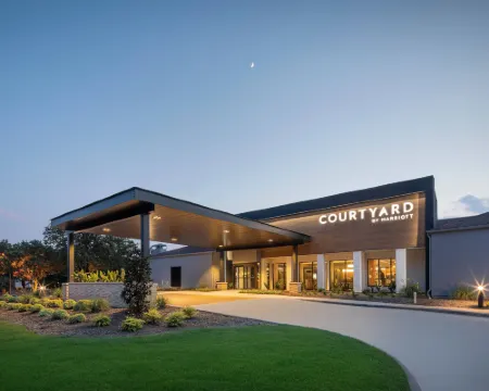 艾迪生中途萬怡酒店 艾迪生酒店