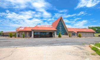 American Best Inn by OYO I-35 Perry Near Lake McMurtry