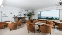 Delfinia Hotel & Bungalows