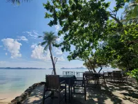 Dolarog Beach Resort