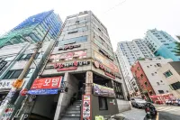 Busan Nampodong Chowon Park Hotels near Jungkook & Jimin Mural